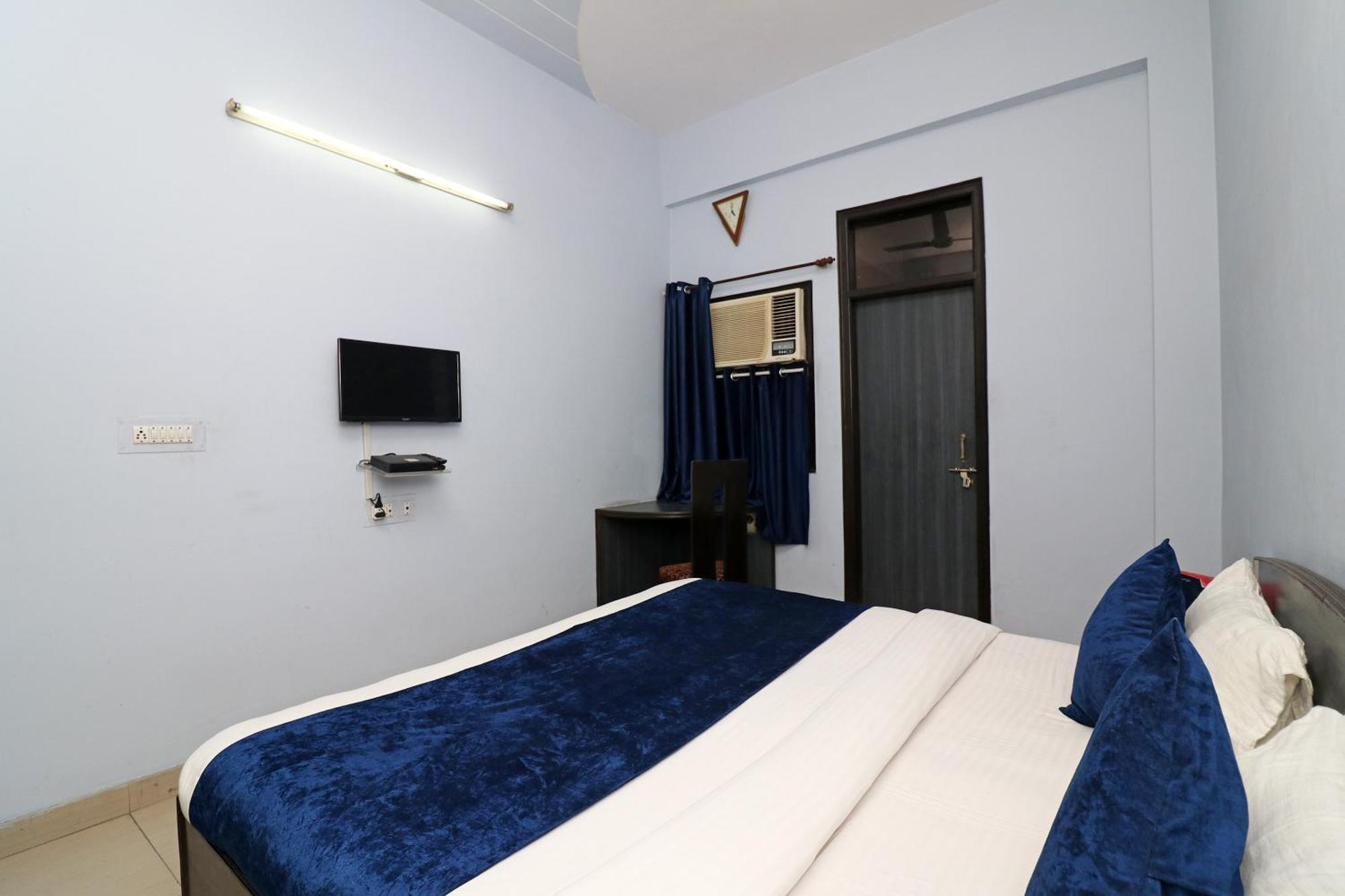 Hotel O Alpine Residency 法里达巴德 外观 照片