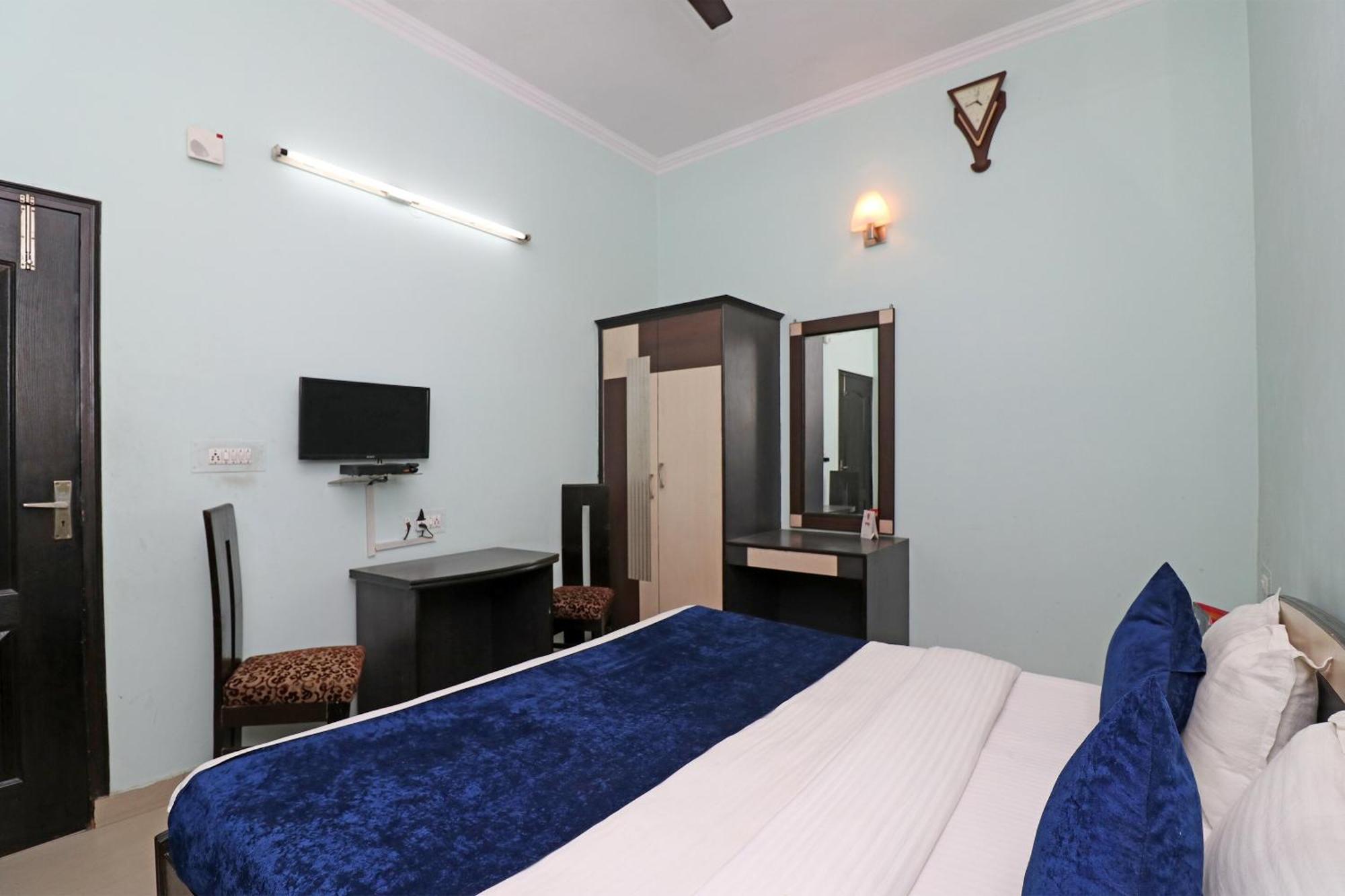 Hotel O Alpine Residency 法里达巴德 外观 照片